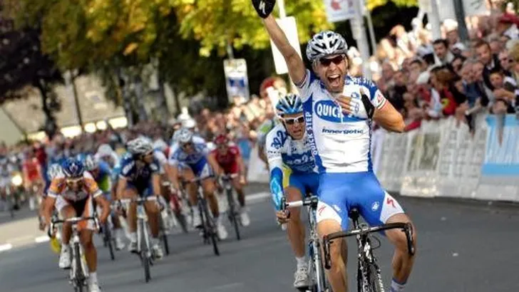 Visconti sprint naar winst in GP Fourmies