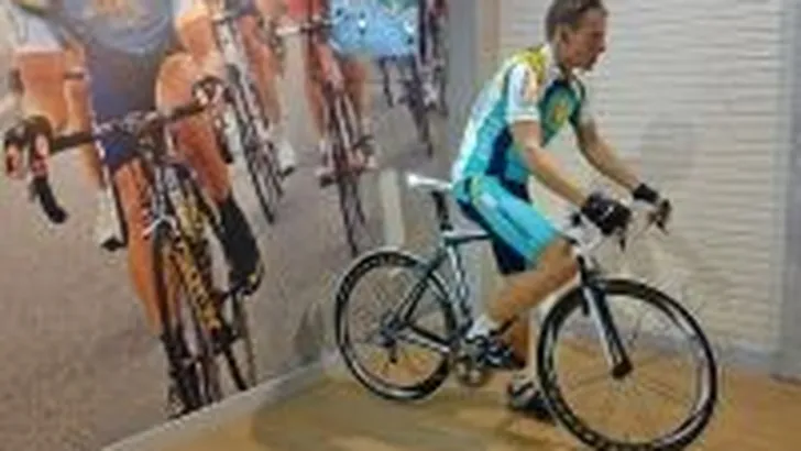 Bekijk Armstrong in Madame Tussauds