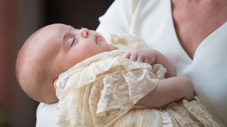 Zien: prins Louis gedoopt