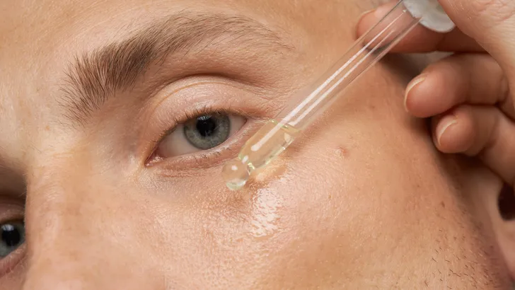 Skinimalisme: de mooiste hybride make-up die je huid écht verzorgt