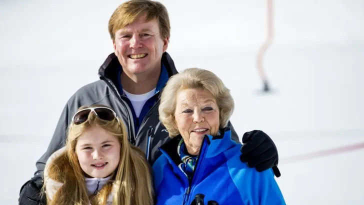 De 3 generaties-foto: favoriet bij álle royals