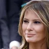 Twitter gaat los: Melania heeft tijd van haar leven naast Barack Obama