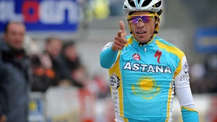 Contador grijpt de macht in Parijs-Nice