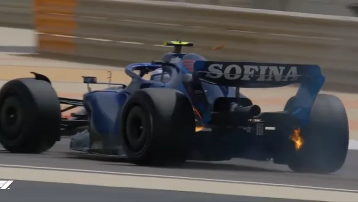 VIDEO: Nicholas Latifi's vlammende spin in Bahrein