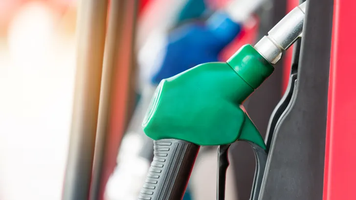 Benzine bereikt recordprijs in Nederland maar de reden blijft opvallend vaag