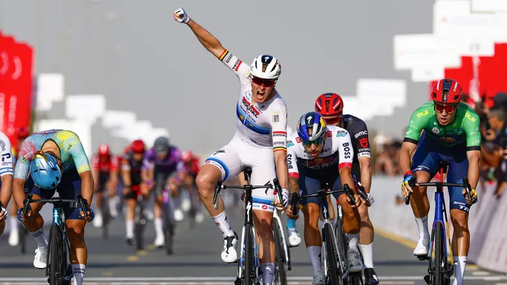 tim merlier wint in uae tour