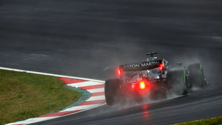 Sebastian Vettel neemt schuld op zich voor slick-beslissing: 'Het was de verkeerde beslissing'