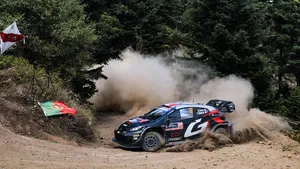 Rally-kampioen Sebastian Ogier van Toyota. Ogier kreeg een boete van de FIA voor de manier waarop hij met de stewards omging.