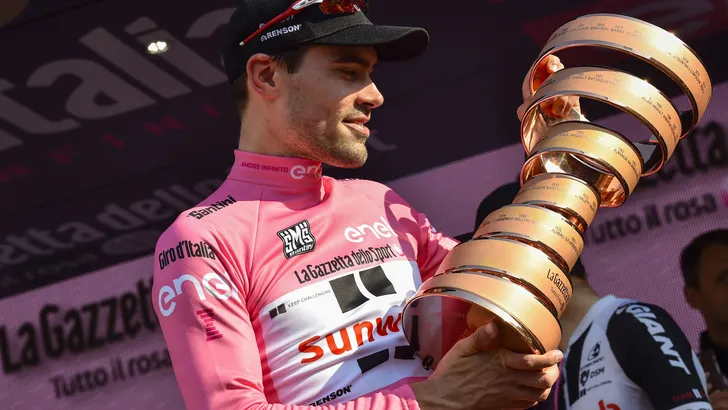 Eindstreep: Dumoulin beheerst het nieuws daags na Giro-winst
