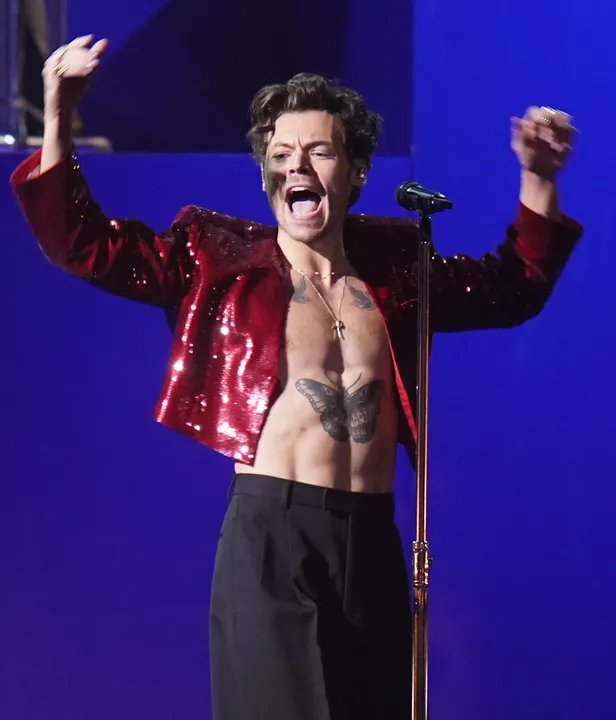 Harry Styles trapt gloednieuwe tour af in Amsterdam: alles over zijn comeback en nieuwe vlam