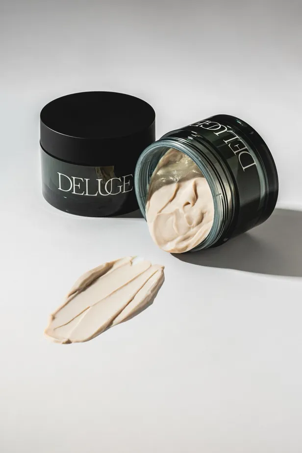 Moisturising hair mask van Deluge | Verkrijgbaar bij Skins €53 (200 ml)
