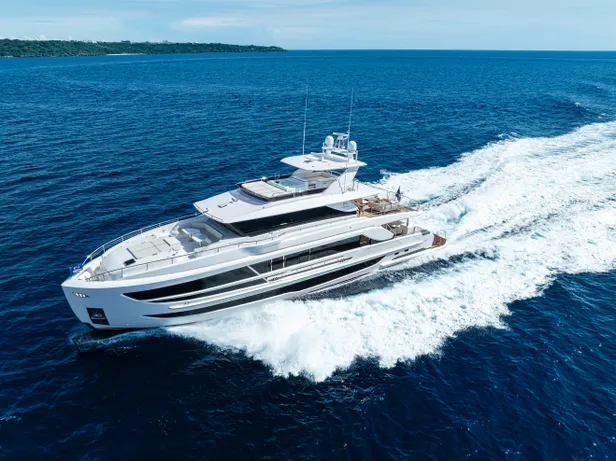 Superjacht FD100 Hull 14