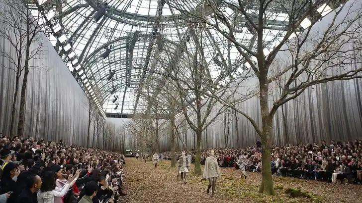 Chanel sluit Paris Fashion Week met verve af