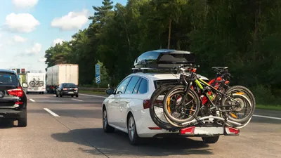 Waarom tien minuten sleutelen aan je autodak je honderden euro's aan brandstof kan besparen