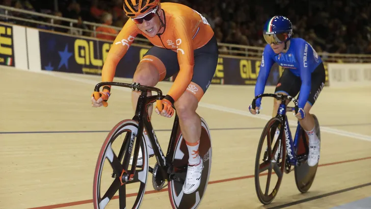 EK Baan 2017: Katie Archibald te sterk voor Kirsten Wild op omnium