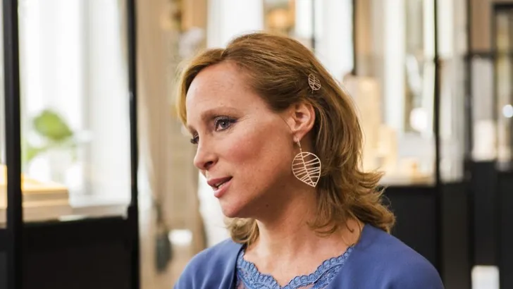 Bling! Prinses Margarita opent Jewel Art Fair