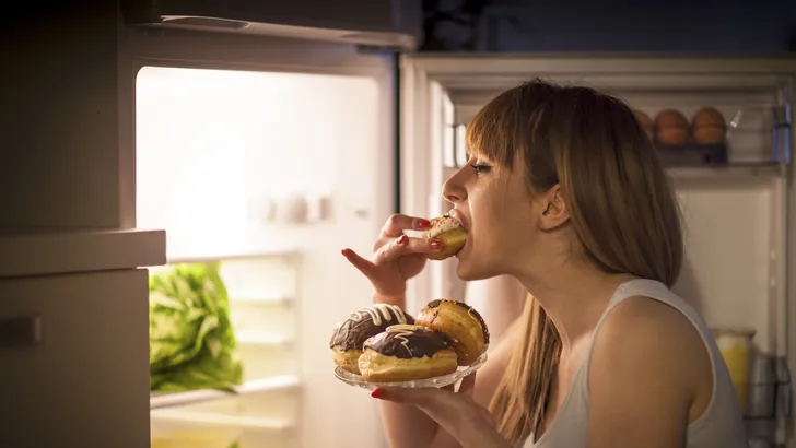 Waarom je soms snakt naar ongezonde snacks 