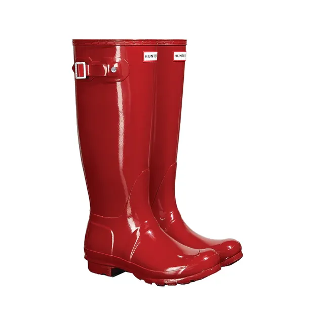Tall Gloss Wellington Boots in Military Red van Hunter | €155