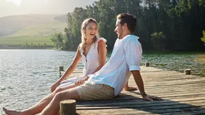 Gelukkig stel op vakantie