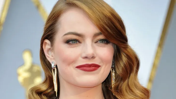  Scholier vraagt Emma Stone naar eindejaarsprom