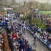 topdrukte op de kwaremont in de ronde van vlaanderen