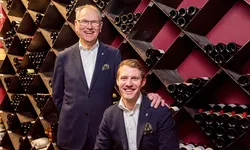 Links Peter Bruins rechts Niels van Overmeire
