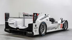 Maak je mancave af met een Porsche 919 Hybrid