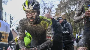 cross in vlaanderen: de aardbeiencross