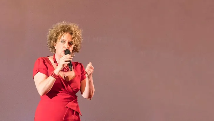Kijktip: Brigitte Kaandorp met 'Eh…'