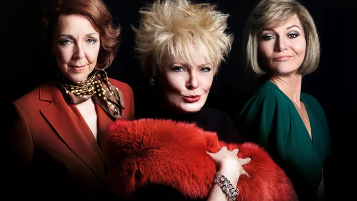 Heerlijk meezingen bij de musical 'Adèle, Conny, Jasperina – De Grote Drie'