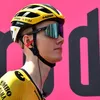 Giro | Teleurgestelde Leemreize moet genoegen nemen met plek twee: 'Van der Poel begon zó hard aan de slotklim'