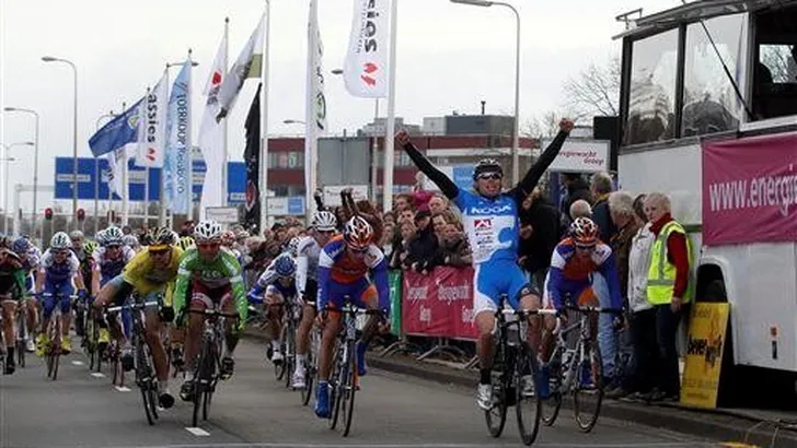 Chaigneau wint Ster van Zwolle na massasprint