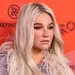 Zien: make-uploze selfie van Kesha gaat viral