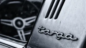 Vergeten in de wildernis: deze Porsche 911 overleefde 31 jaar aan sneeuw en roest