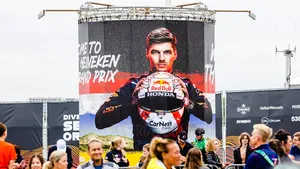 Een foto van Max Verstappen op het circuit van Zandvoort