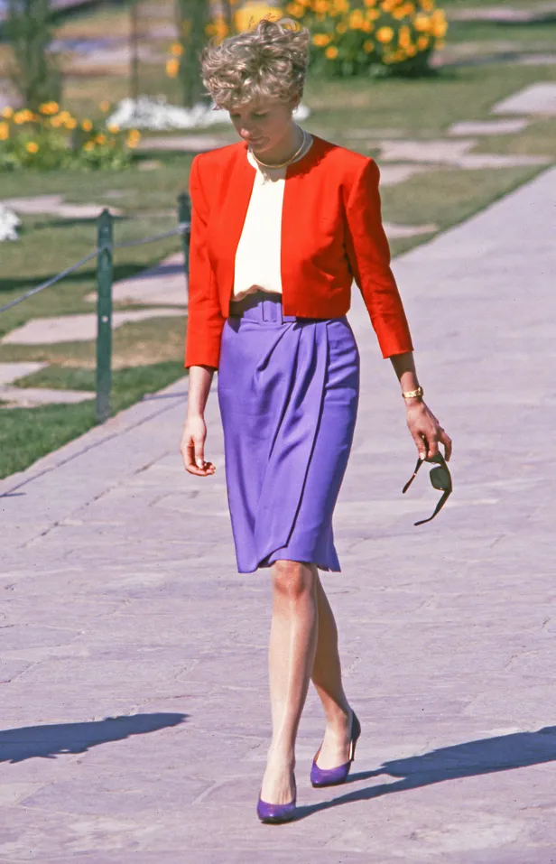 Prinses Diana tijdens haar bezoek aan de Taj Mahal in 1992. 