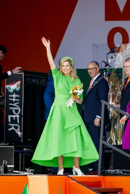 Máxima tijdens koningsdag 2023 in de jurk.
