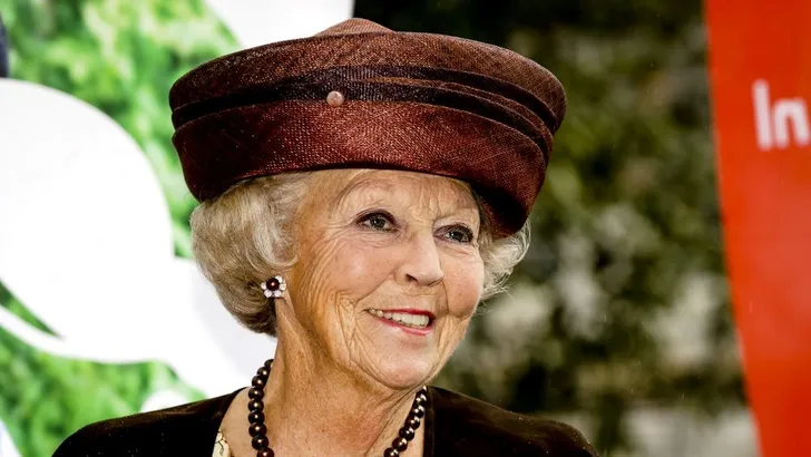 Unieke beelden van bescheiden Beatrix op Noorse verjaardag