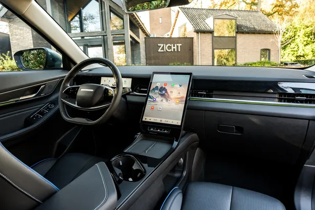 Avontuurlijke Jaecoo 5 debuteert in Nederland als volledig elektrische EV en als SHS-H hybride