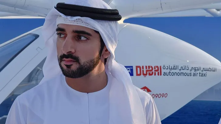 Adrenalinejunkie prins Hamdan: ziplinen en zoenen