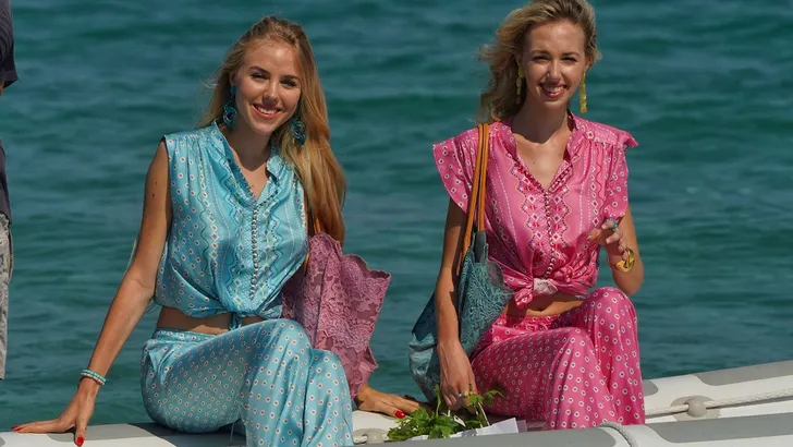 Twinning! De prinsessen van Saint Tropez flaneren wat af