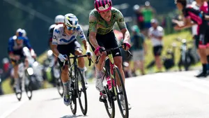Michael Valgren miste nog een ritzege in een grote ronde op zijn erelijst, maar de Deen kan dat hiaat na vandaag wegstrepen. Hij was in de zeventiende etappe van de Giro d'Italia de beste.