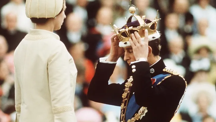 Wil je zien: kroonprins Charles gekroond in Wales