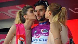 Giro d'Italia: Magistrale Fernando Gaviria pakt zijn vierde