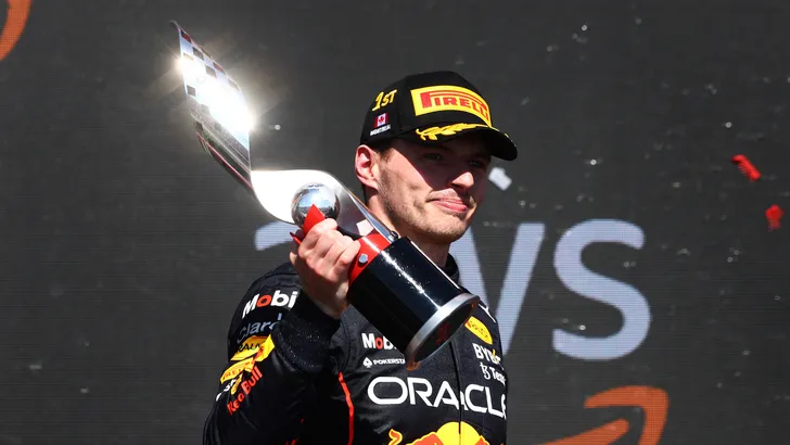 Max Verstappen komt top tien racewinnaars binnen