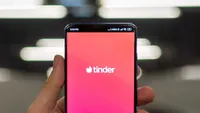 Vrouw verbannen van datingapp omdat ze ‘te sexy’ is