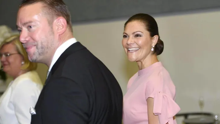 Look Of The Weekend: Victoria van Zweden in een bloemenrok