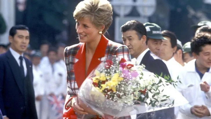 Zien: herdenkingstuin prinses Diana staat in bloei