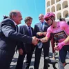 Giro-baas Vegni laat proefballon op: 'Er zijn te veel teams die alle grote rondes rijden, terwijl ze dat misschien niet eens willen'  | Wieler Revue