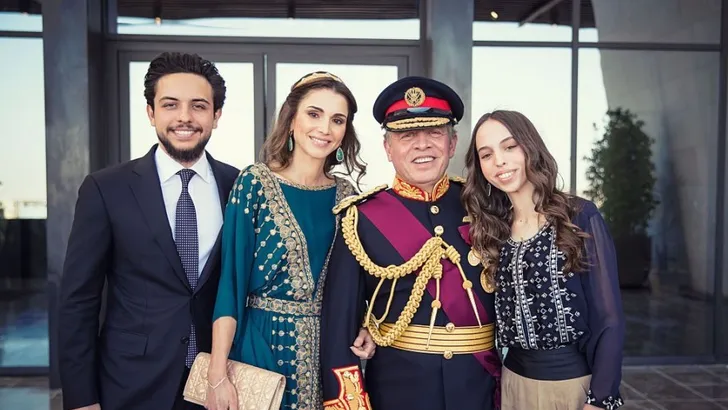 Kroonprins Hussein heeft 1 miljoen Instagram volgers en wij snappen wel waarom